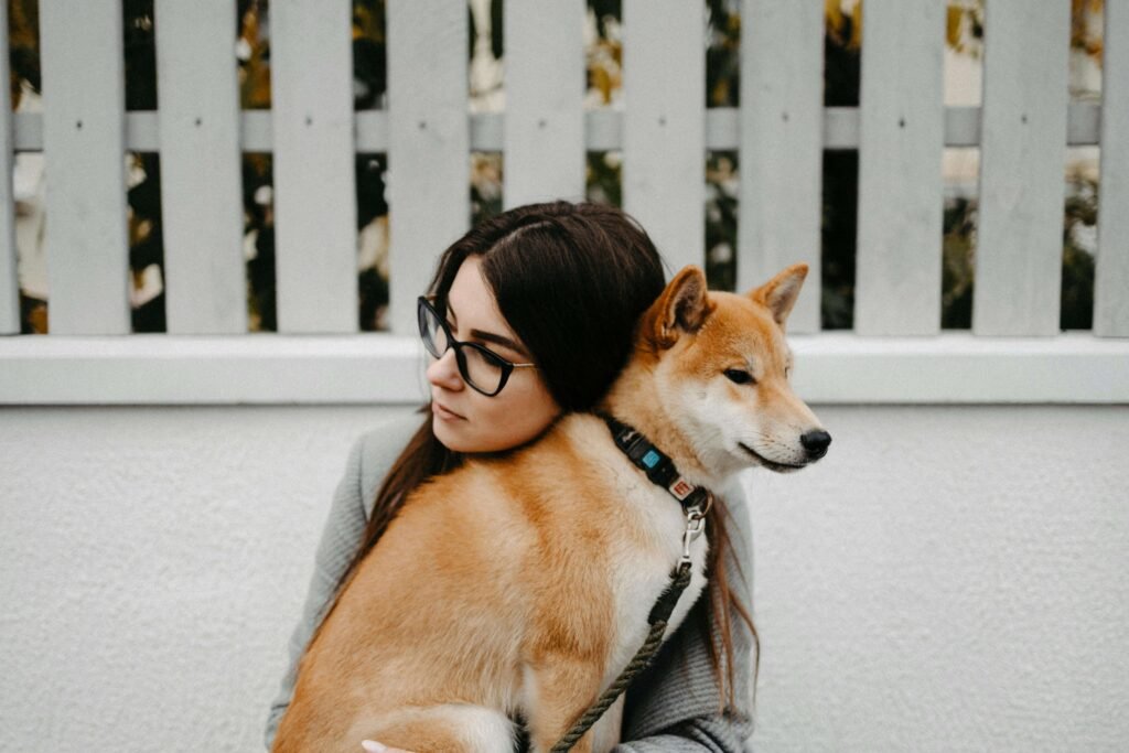 maîtresse avec son chien